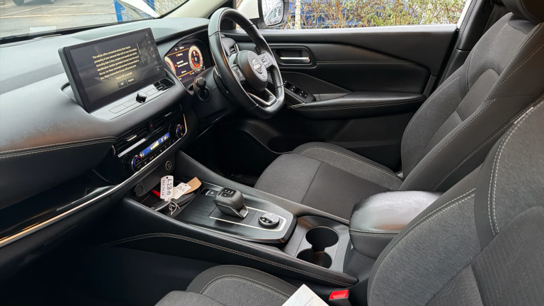 Nissan Qashqai 1.3 DiG-T MH 158 N-Connecta 5dr 4WD Xtronic Petrol Hatchback